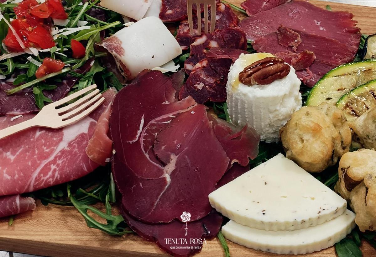 Tenuta Rosa - Gastronomia E Relax Montesano Scalo Екстер'єр фото
